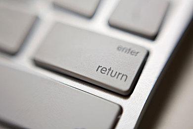 《赛博朋克2077》还原《GTA6》预告 未来与现实交锋